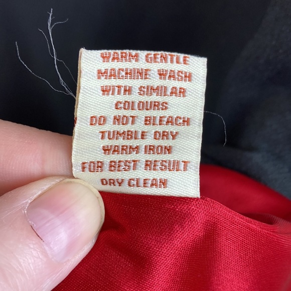 🌞Aryeh Black Over Red Satin Cut Out Detail Sleeveless Midi Dress - Picture 4 of 9